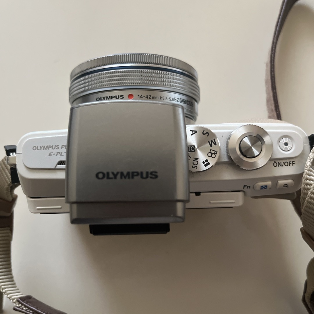 OLYMPUS(オリンパス)のOLYMPUS  E-PL7セット スマホ/家電/カメラのカメラ(ミラーレス一眼)の商品写真