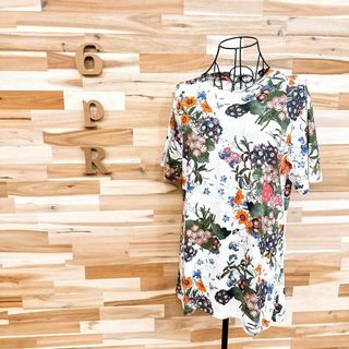 アーデム(Erdem)の未使用【アーデム×エイチアンドエム】花柄 総柄 半袖Tシャツ M 白×カラフル(Tシャツ(半袖/袖なし))