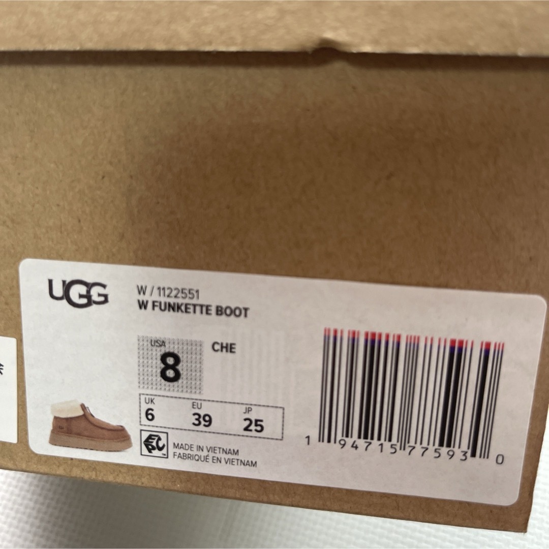 UGG(アグ)のUGGアグ ファンケット　ブーツ　厚底ブーツ　25㎝ レディースの靴/シューズ(ブーツ)の商品写真