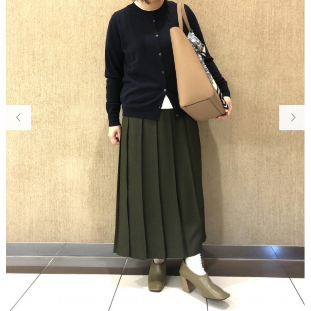 UNIQLO(ユニクロ)の美品★ユニクロ　ワイドプリーツスカート（丈標準81～85cm） レディースのスカート(ロングスカート)の商品写真