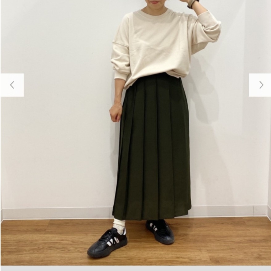 UNIQLO(ユニクロ)の美品★ユニクロ　ワイドプリーツスカート（丈標準81～85cm） レディースのスカート(ロングスカート)の商品写真