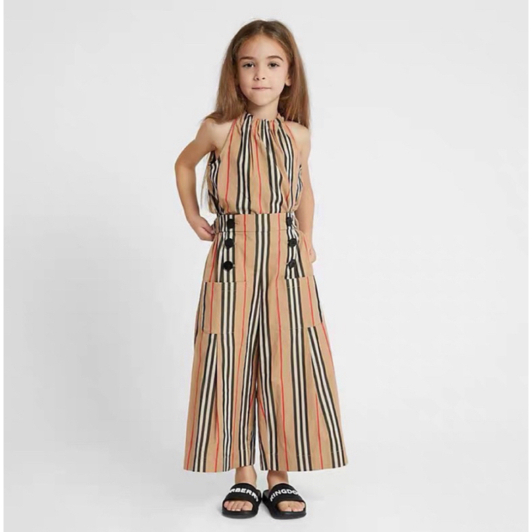 BURBERRY(バーバリー)のバーバリーチルドレン パンツ 8Y キッズ/ベビー/マタニティのキッズ服女の子用(90cm~)(パンツ/スパッツ)の商品写真