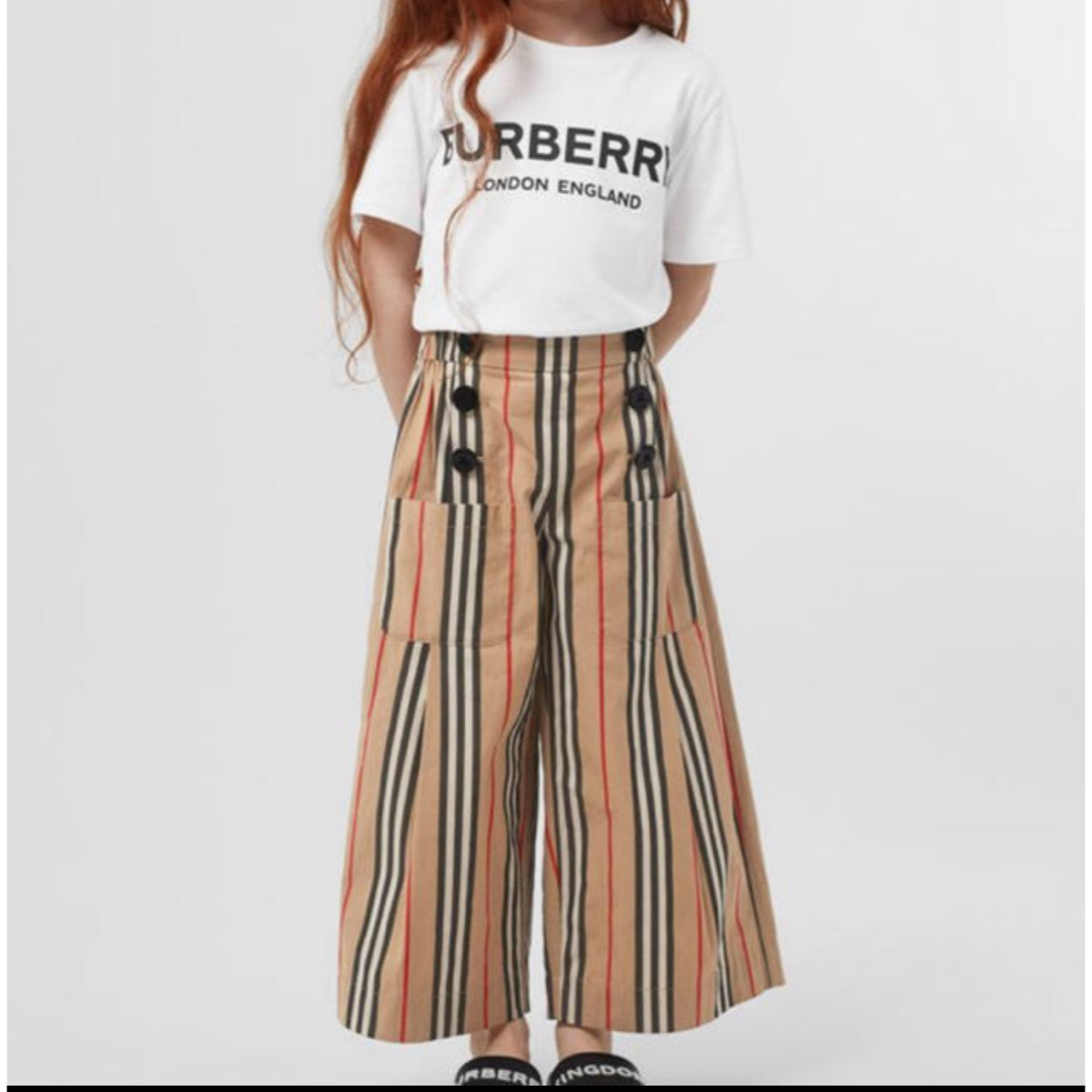 BURBERRY(バーバリー)のバーバリーチルドレン パンツ 8Y キッズ/ベビー/マタニティのキッズ服女の子用(90cm~)(パンツ/スパッツ)の商品写真