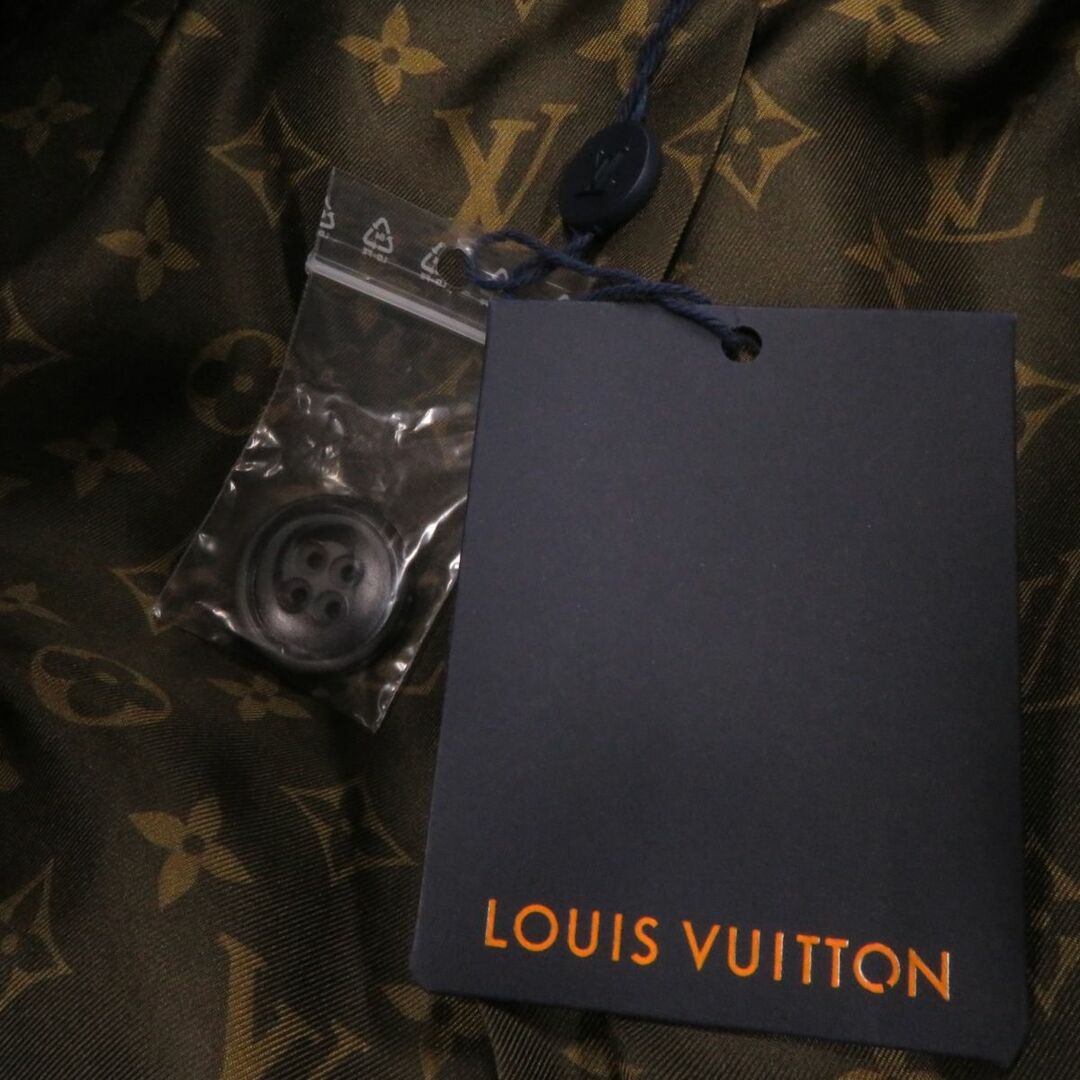 LOUIS VUITTON(ルイヴィトン)の未使用品◎正規品 21AW フランス製 LV ルイヴィトン 1A9AZL レディース キーアンドライダースジャカードコート 黒×白 一部モノグラム柄 34 m13-st30224-6562 レディースのジャケット/アウター(その他)の商品写真