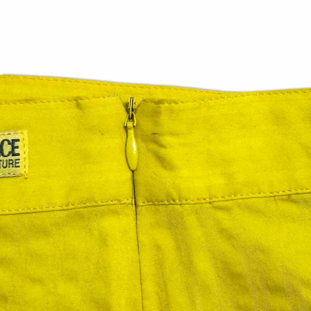 VERSACE(ヴェルサーチ)のVERSACE ヴェルサーチ ミニスカート イエロー タイトスカート レディース レディースのスカート(ミニスカート)の商品写真