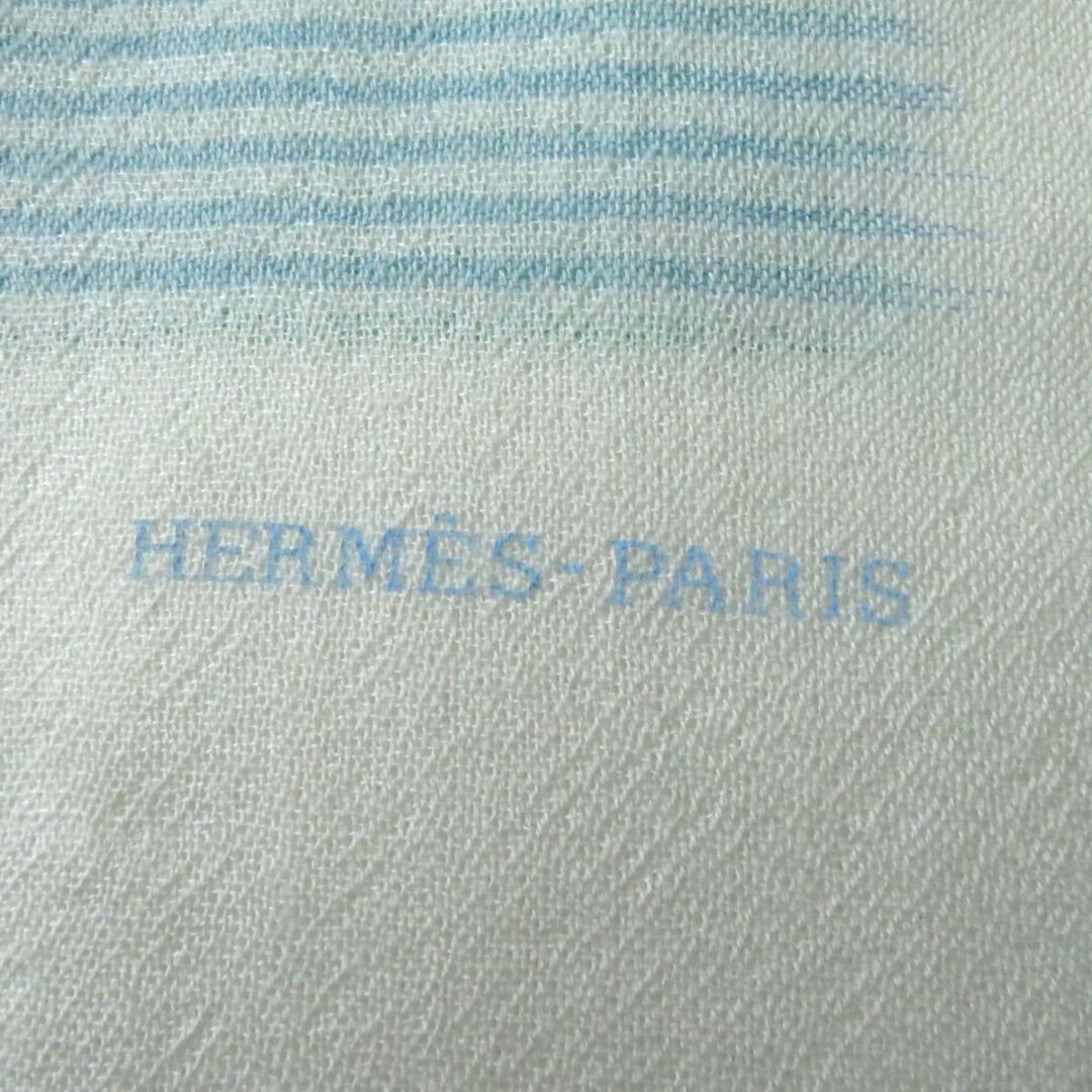 Hermes(エルメス)の未使用品◎正規品 HERMES エルメス レディース カシミヤ100％ 大判 ストール／ショール ホワイト×マルチ ボーダー柄 箱・タグ付き レディースのファッション小物(ストール/パシュミナ)の商品写真