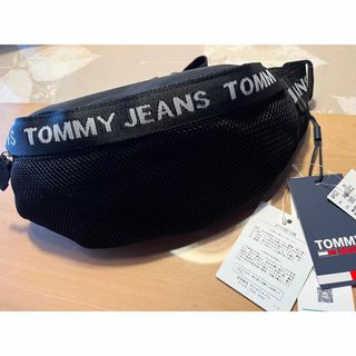 トミージーンズ(TOMMY JEANS)のトミージーンズ　ボディバッグ(ボディーバッグ)