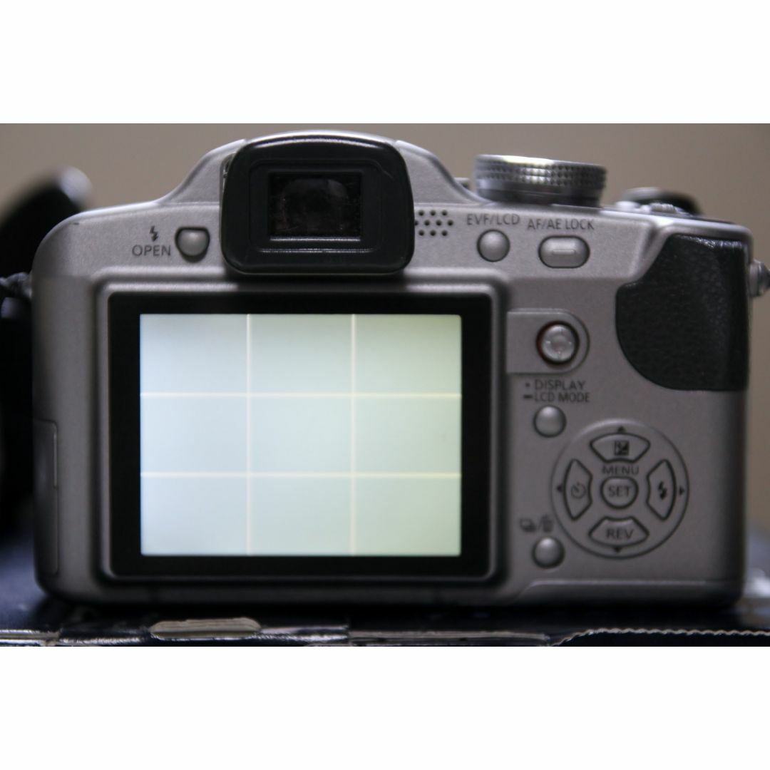 Panasonic(パナソニック)のPanasonic LUMIX DMC-FZ18 動作確認済 スマホ/家電/カメラのカメラ(コンパクトデジタルカメラ)の商品写真