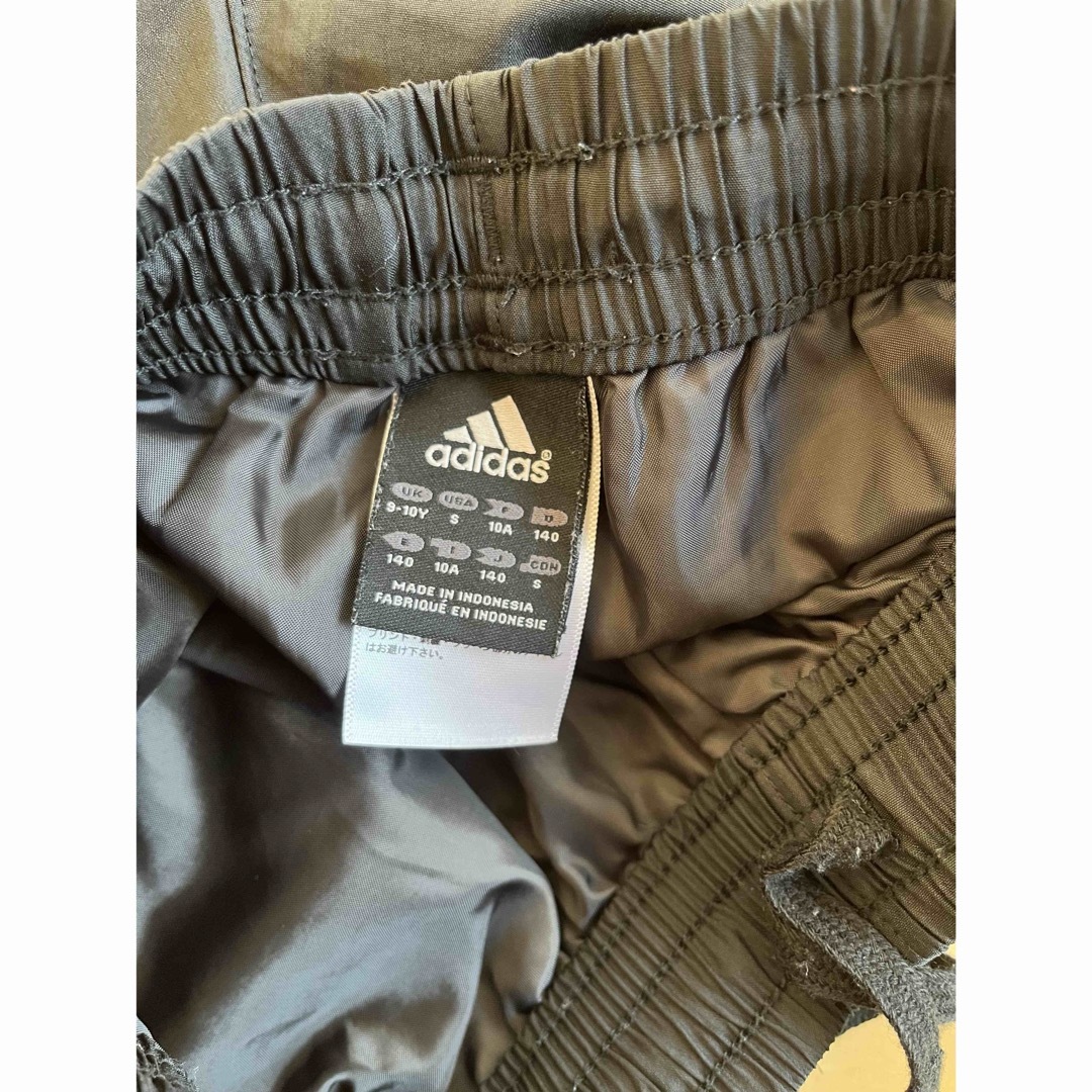 adidas(アディダス)のadidas アディダス ジャージ ズボン キッズ 140 キッズ/ベビー/マタニティのキッズ服男の子用(90cm~)(パンツ/スパッツ)の商品写真