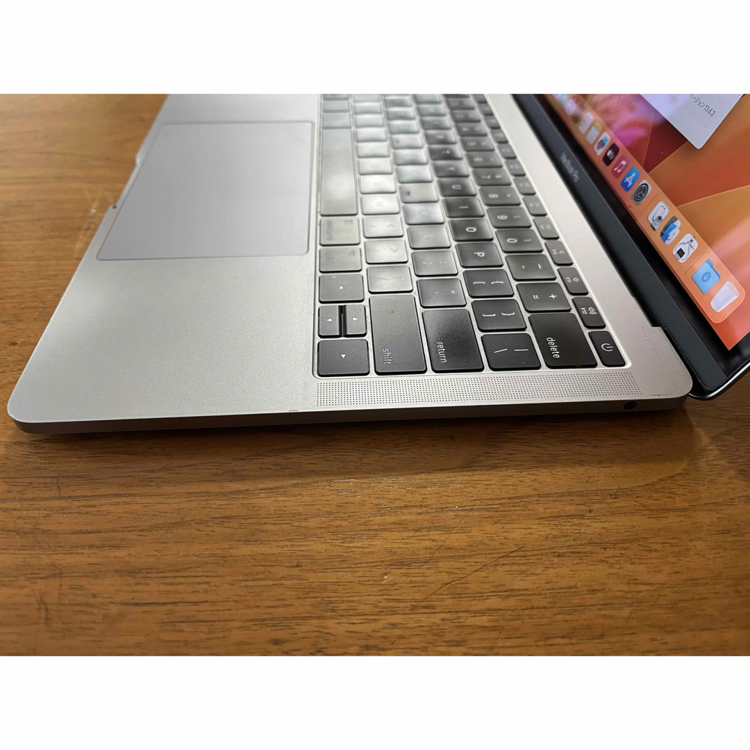 Apple(アップル)のApple MacBook Pro 13.3-inch Mid 2017 MPX スマホ/家電/カメラのPC/タブレット(ノートPC)の商品写真