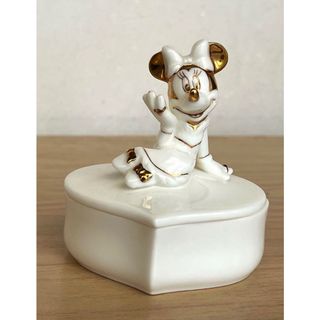 【新品】ミニーちゃんの小物入れ(置物)