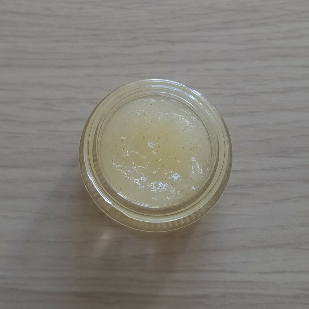 HONEY ROA Honey lip gommage 9 g コスメ/美容のスキンケア/基礎化粧品(リップケア/リップクリーム)の商品写真