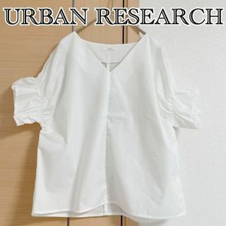 アーバンリサーチアイテムズ(URBAN RESEARCH ITEMS)のURBAN RESEARCH　アーバンリサーチ　半袖ブラウス　Tシャツ(シャツ/ブラウス(半袖/袖なし))