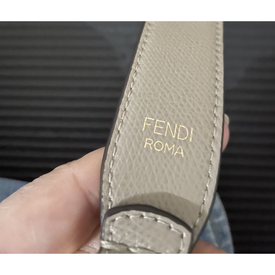 FENDI(フェンディ)のMichelle様専用  美品 FENDI モントレゾール グレージュ レディースのバッグ(ショルダーバッグ)の商品写真