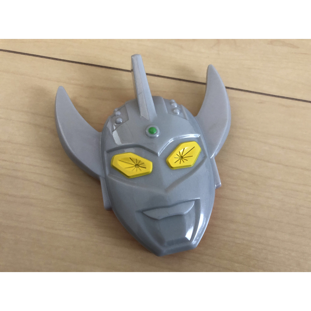 ウルトラマン　ハッピーセット エンタメ/ホビーのおもちゃ/ぬいぐるみ(キャラクターグッズ)の商品写真