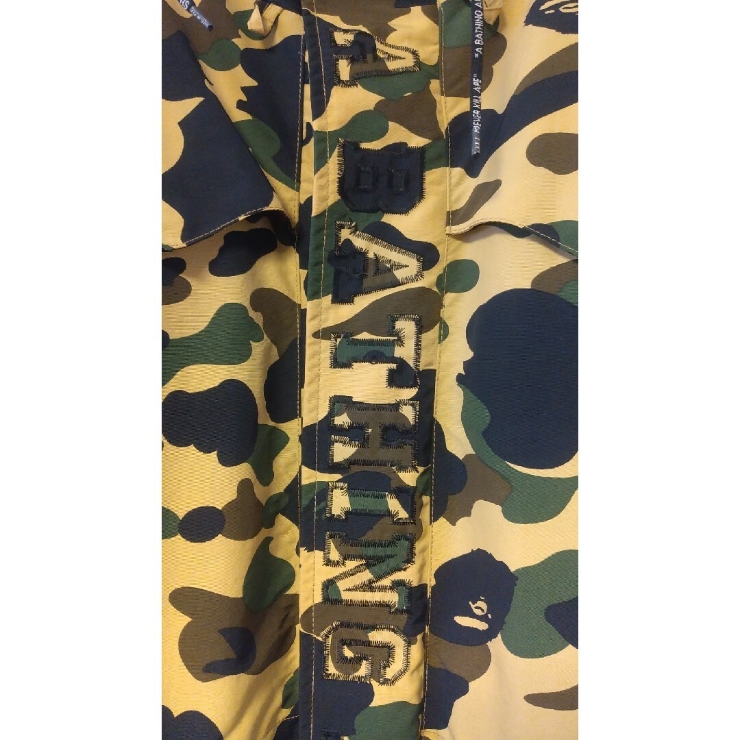 A BATHING APE(アベイシングエイプ)のエイプ　カモ柄ジャケット メンズのジャケット/アウター(ナイロンジャケット)の商品写真