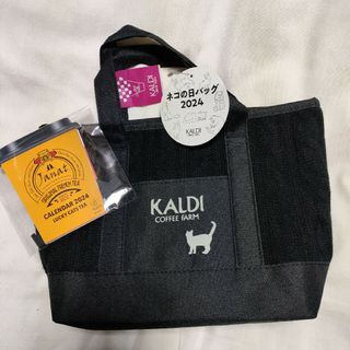 カルディ(KALDI)のカルディ猫の日バッグとカレンダー(トートバッグ)