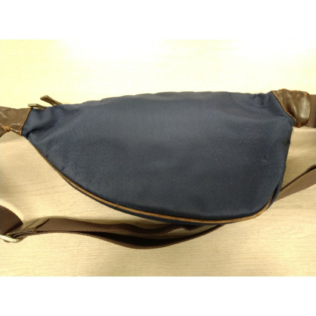 Orobianco(オロビアンコ)のOrobianco　オロビアンコ　ウエストポーチ　ボディバッグ　ヴィンテージ メンズのバッグ(ウエストポーチ)の商品写真