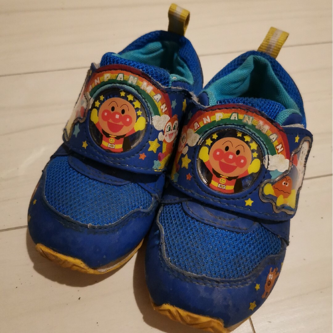 アンパンマン靴 キッズ/ベビー/マタニティのキッズ靴/シューズ(15cm~)(スニーカー)の商品写真