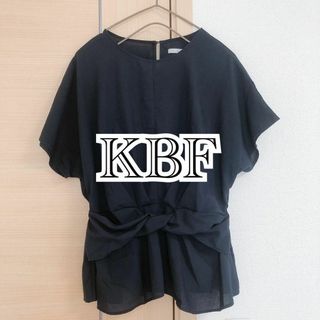 KBF ブラウス ドルマン 半袖 タック ネイビー