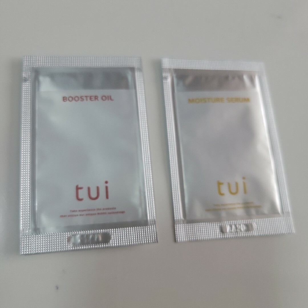 tui　ブースターオイル美容液、モイスチャーセラム保湿液　試供品 コスメ/美容のスキンケア/基礎化粧品(美容液)の商品写真