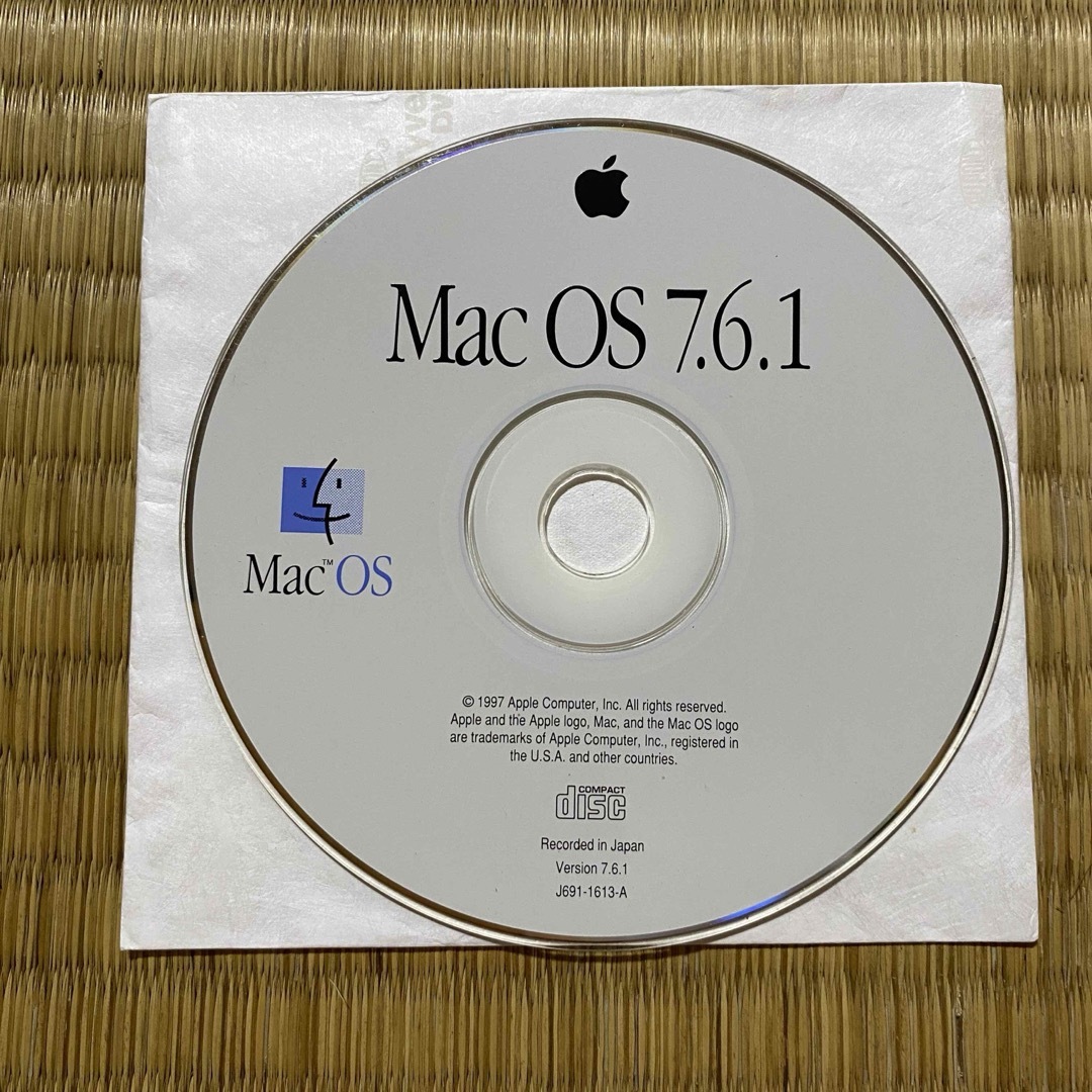 Apple(アップル)のMac OS 7.6.1★インストールディスク エンタメ/ホビーのCD(その他)の商品写真