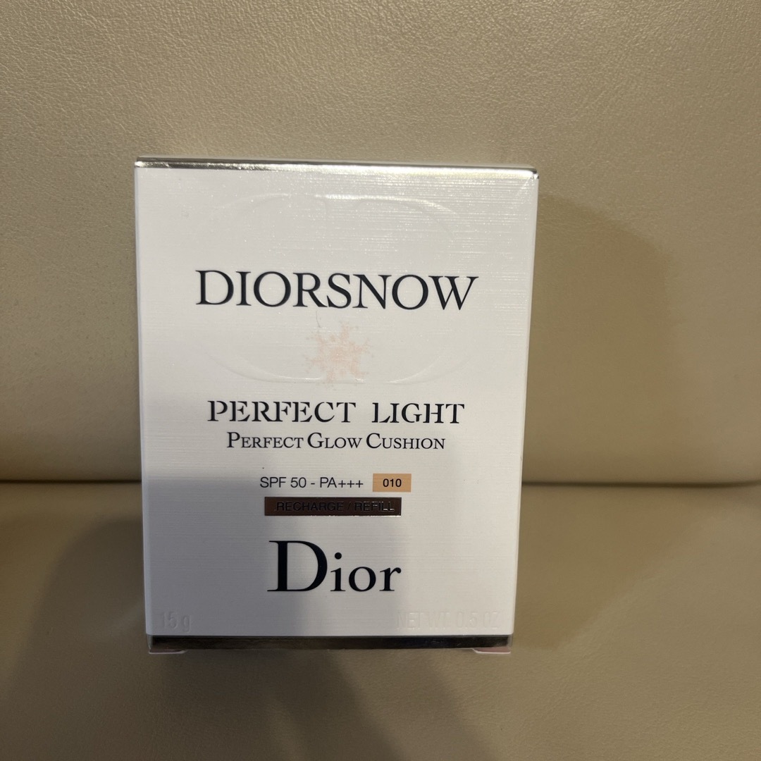 Christian Dior(クリスチャンディオール)の最終価格　ディオール　スノーパーフェクト　ライトクッション　010 リフィル コスメ/美容のベースメイク/化粧品(ファンデーション)の商品写真