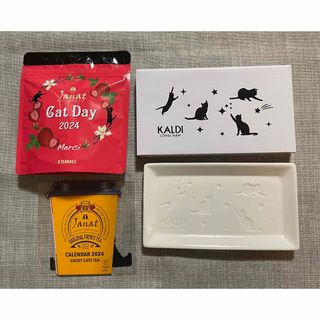 カルディ(KALDI)のカルディ　オリジナルネコプレート 紅茶 カレンダー　セット(食器)