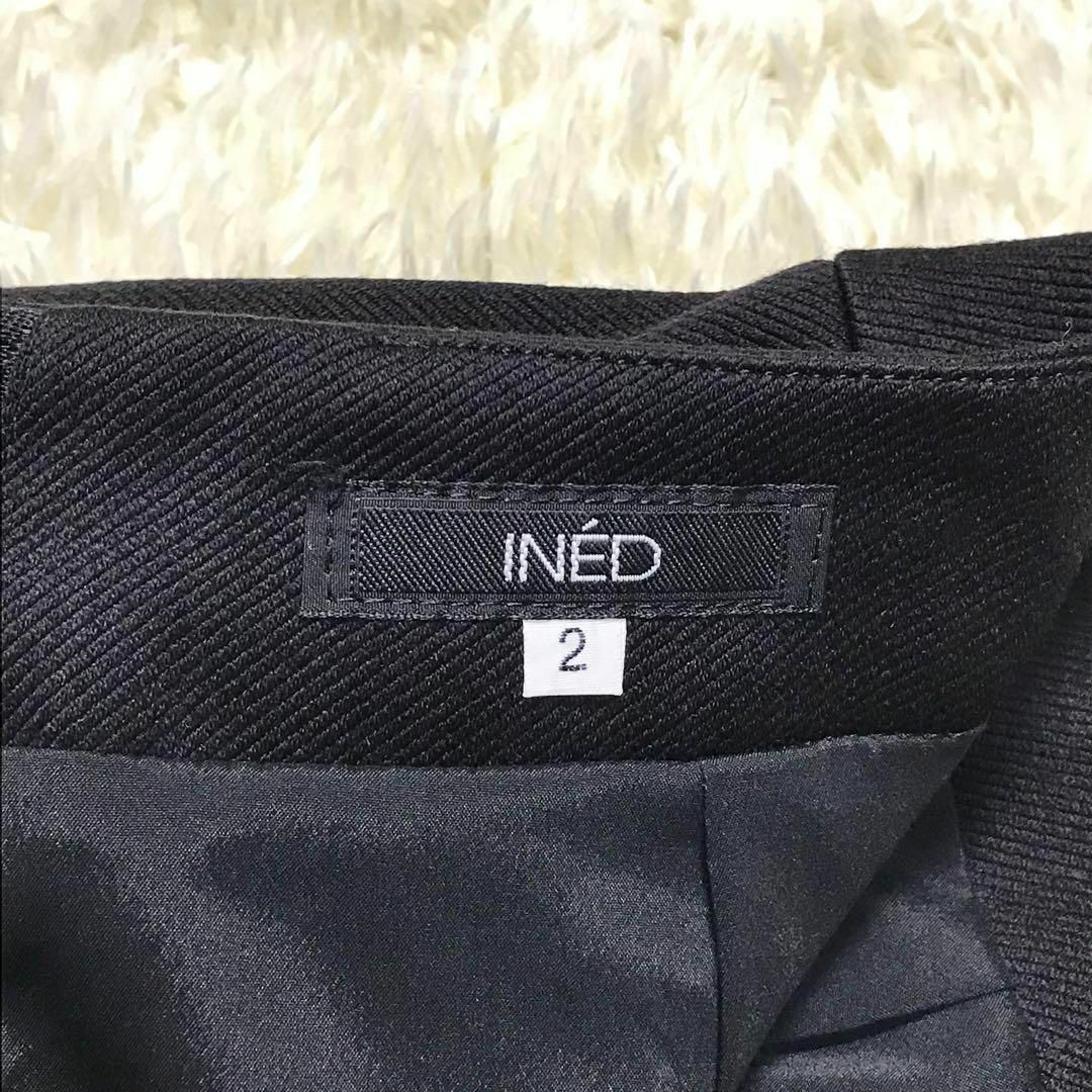 INED(イネド)のINÉD スカートセットアップ　スーツ　ブラック　Mサイズ　入社式　入学式 レディースのフォーマル/ドレス(スーツ)の商品写真