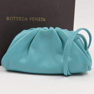 ボッテガヴェネタ(Bottega Veneta)の未使用品 BOTTEGAVENETA ボッテガヴェネタ ショルダーポーチ マルチポーチ 小銭入れ ストラップ がま口 コインケース ラムスキン エメラルドブルー レディース【中古】(コインケース)