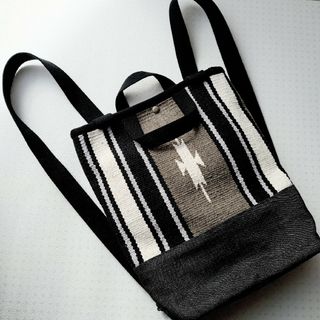 ハンドメイド　オルテガ柄ラグ生地×ブラックデニム　深型スクエアリュック(バッグ)