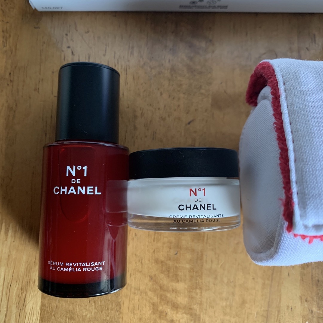 CHANEL(シャネル)のCHANEL シャネル セラム N°1 ドゥシャネルスキンケアデュオ コスメ/美容のスキンケア/基礎化粧品(美容液)の商品写真