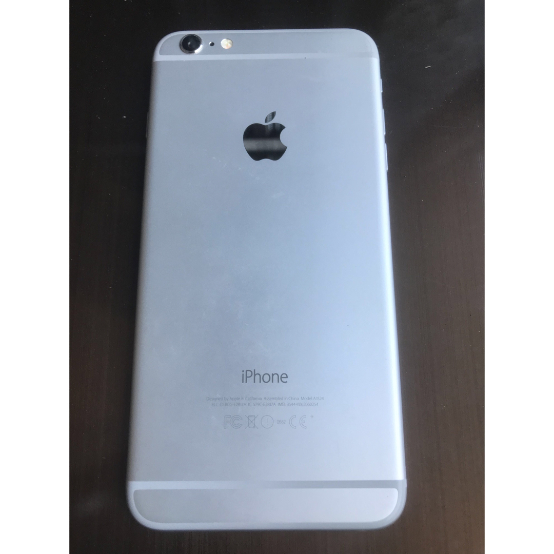 iPhone6 Plus 容量16G au SIM ロックあり スマホ/家電/カメラのスマートフォン/携帯電話(スマートフォン本体)の商品写真