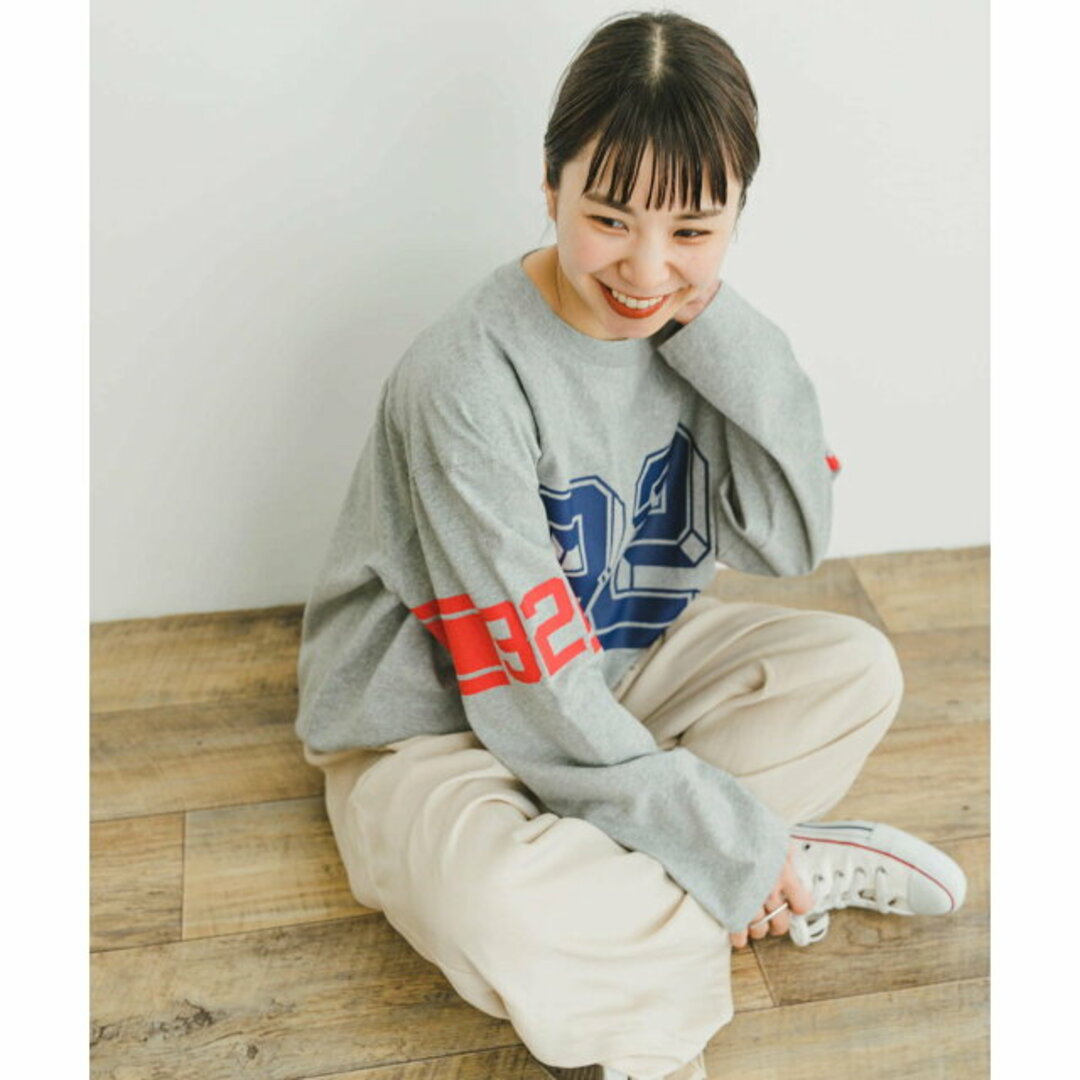 URBAN RESEARCH ITEMS(アーバンリサーチアイテムズ)の【GRY】Champion LONG-SLEEVE FOOTBALL T-SHIRTS レディースのトップス(カットソー(長袖/七分))の商品写真