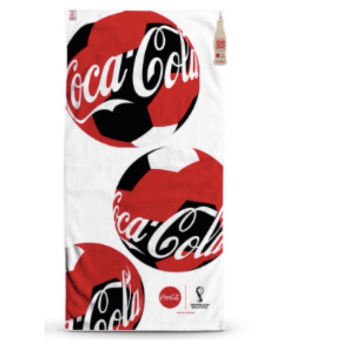 コカ・コーラ(コカコーラ)のFIFAワールドカップ カタール　2022 コカコーラ　ビッグタオル スポーツ/アウトドアのサッカー/フットサル(記念品/関連グッズ)の商品写真
