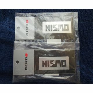 ニッサン(日産)の2枚 ニスモ ロゴエンボスプレート NISMO 日産 NISSAN 新品未開封(車外アクセサリ)