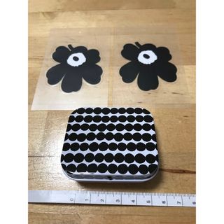 マリメッコ(marimekko)のマリメッコ　ステッカー　小物入れ(雑貨)