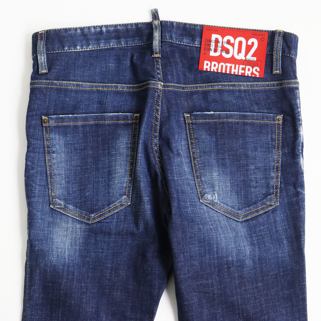 DSQUARED2(ディースクエアード)の美品 DSQUARED2 ディースクエアード 22AW S74LB1133 Skater Jean ブリーチ加工 ボタンフライ レザーパッチ付き デニムパンツ ジーンズ インディゴブルー 48 イタリア製 正規品 メンズ メンズのトップス(ジャージ)の商品写真