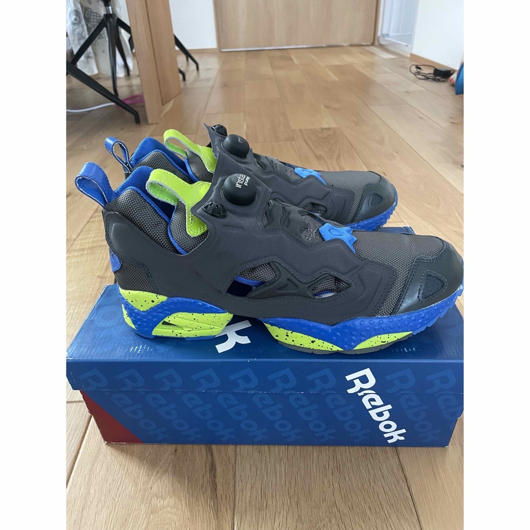 INSTAPUMP FURY（Reebok）(インスタポンプフューリー)のReebok ポンプフューリー メンズの靴/シューズ(スニーカー)の商品写真