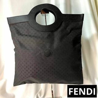 フェンディ(FENDI)のFENDI フェンディ ハンドバッグ ズッカ  中古 ブラック 黒(ビジネスバッグ)