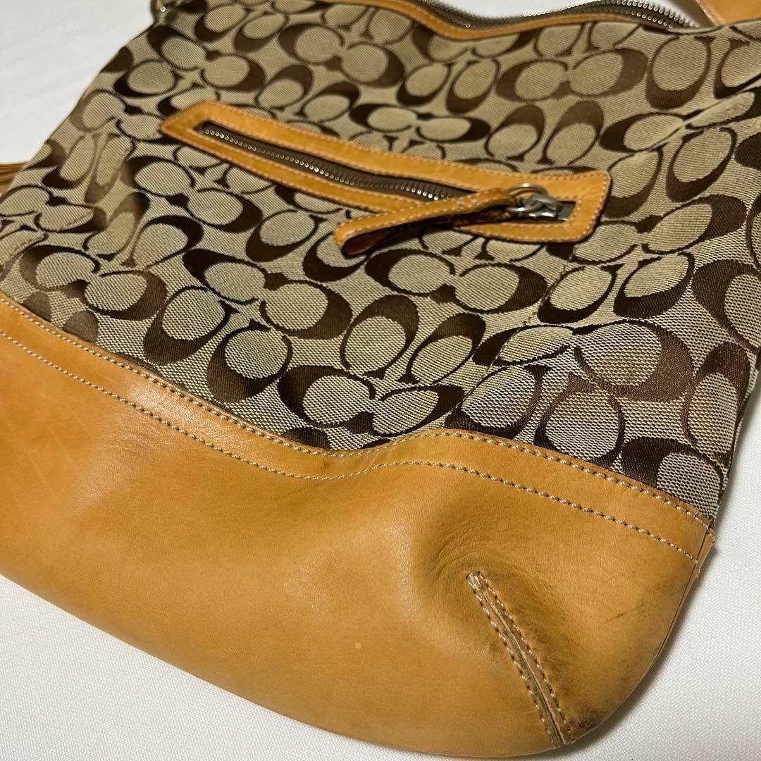 COACH(コーチ)のCOACH コーチ シグネチャー ショルダーバッグ オレンジ 中古 擦れ 傷 レディースのバッグ(ショルダーバッグ)の商品写真