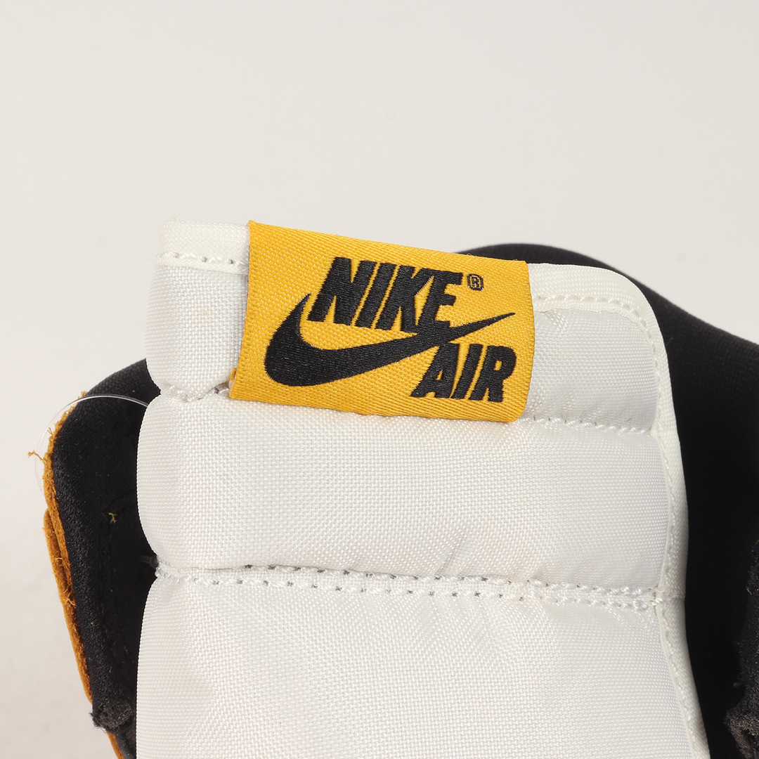 NIKE(ナイキ)の新品 NIKE ナイキ サイズ:26.5cm AIR JORDAN 1 RETRO HIGH OG YELLOW OCHRE (DZ5485-701) エアジョーダン1 ハイ レトロ イエローオーカー ブラック US8.5 ハイカット スニーカー シューズ 靴【メンズ】 メンズの靴/シューズ(スニーカー)の商品写真