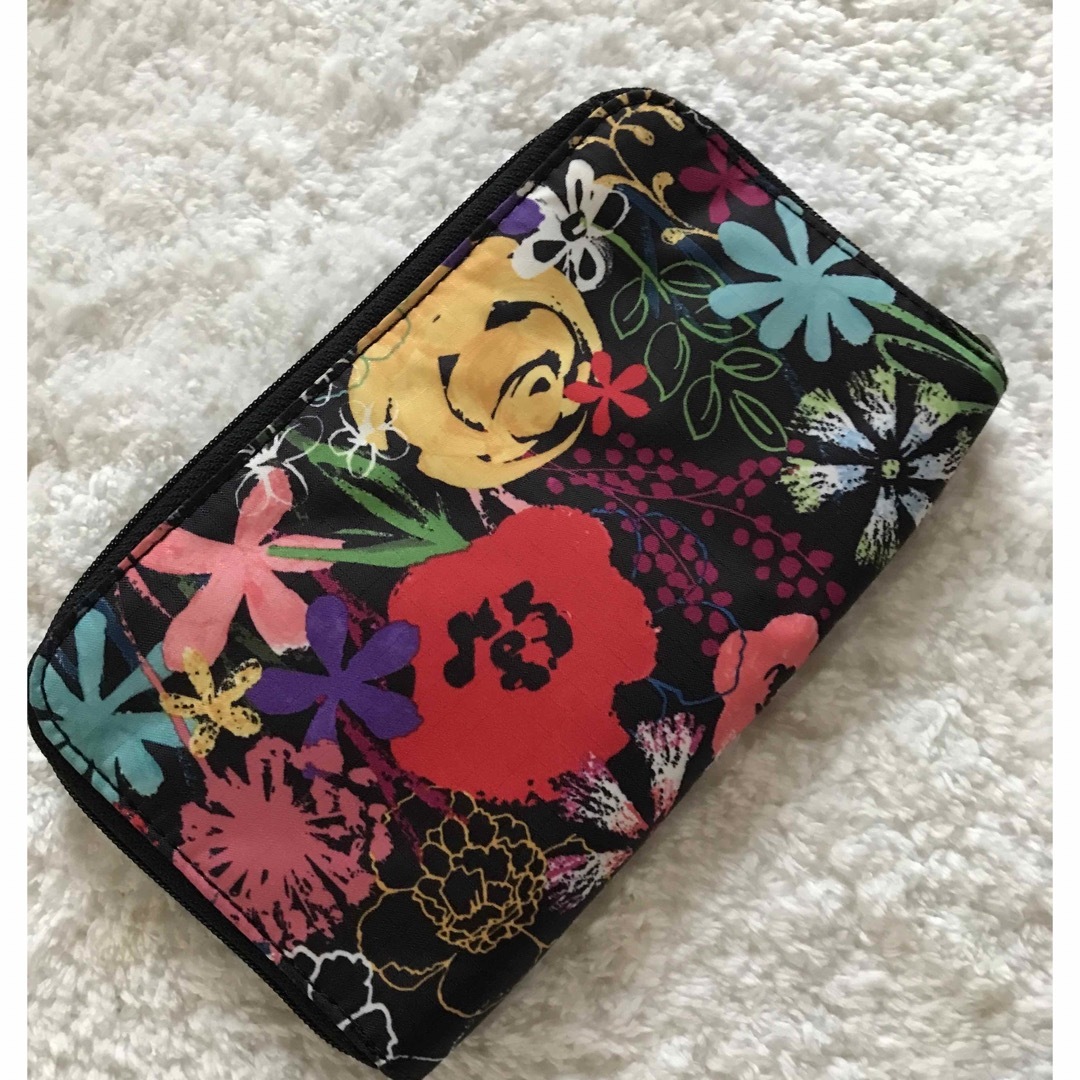 LeSportsac(レスポートサック)のレスポートサック財布 花柄 レディースのファッション小物(財布)の商品写真