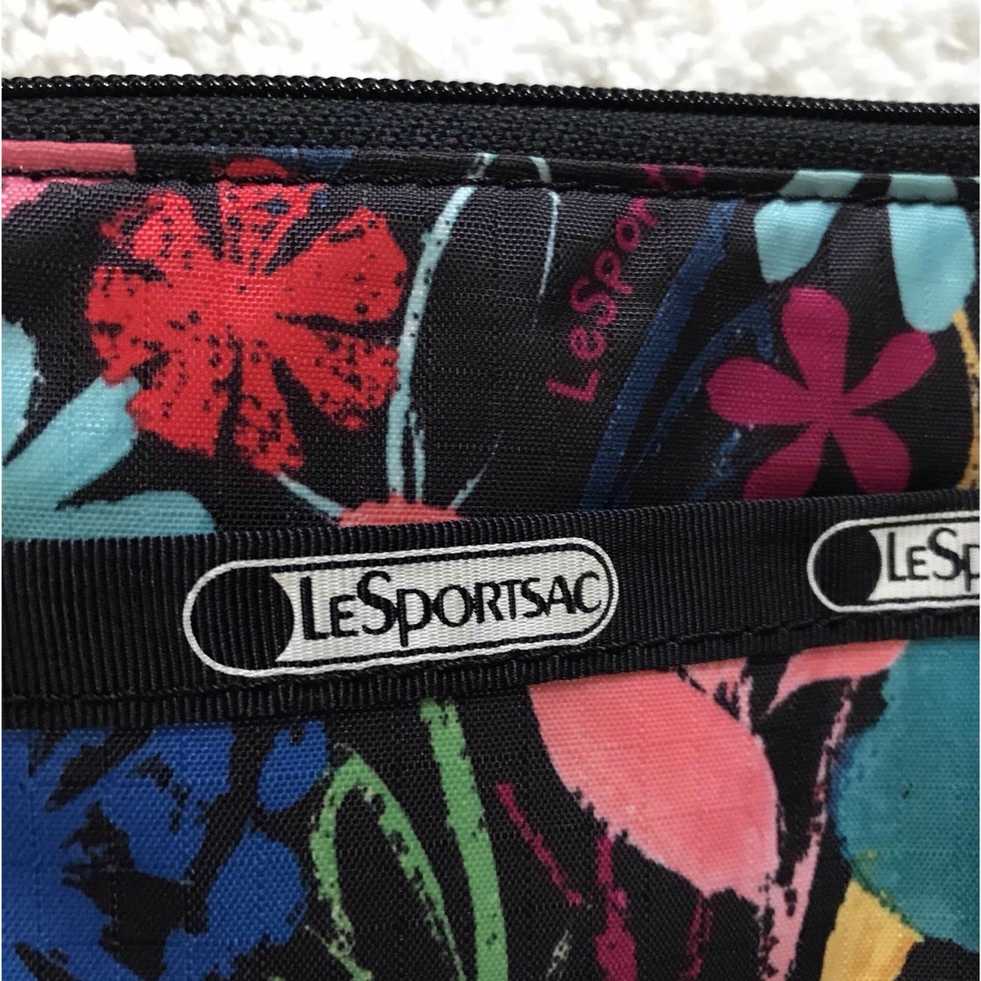 LeSportsac(レスポートサック)のレスポートサック財布 花柄 レディースのファッション小物(財布)の商品写真