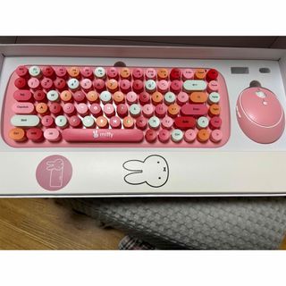 ミッフィー(miffy)のミッフィー　キーボード　マウス(PC周辺機器)