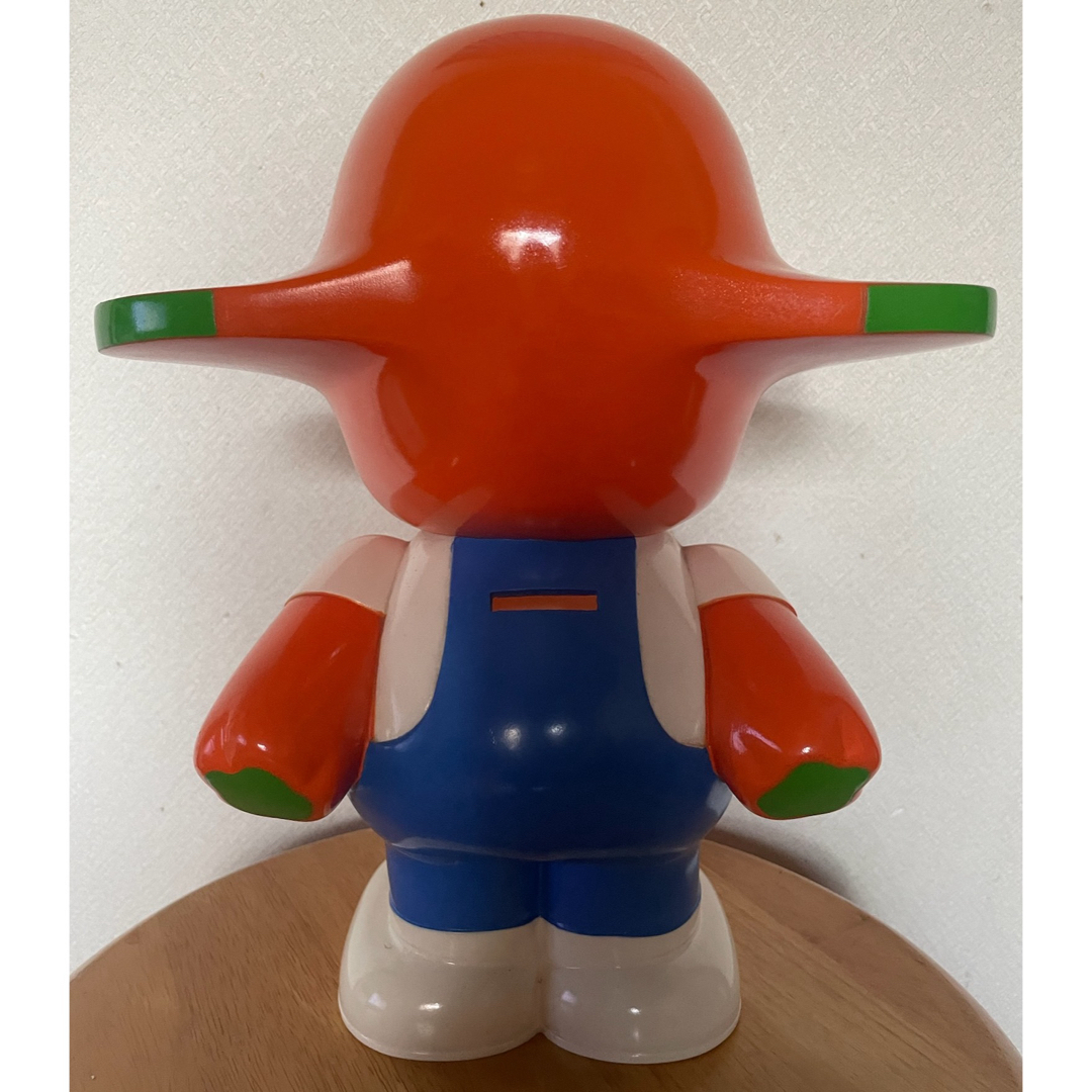サトちゃんコインバンク エンタメ/ホビーのおもちゃ/ぬいぐるみ(キャラクターグッズ)の商品写真