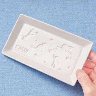 カルディ(KALDI)のカルディ　KALDI ネコの日バッグ　オリジナルプレート　猫の日　皿　食器　限定(ノベルティグッズ)