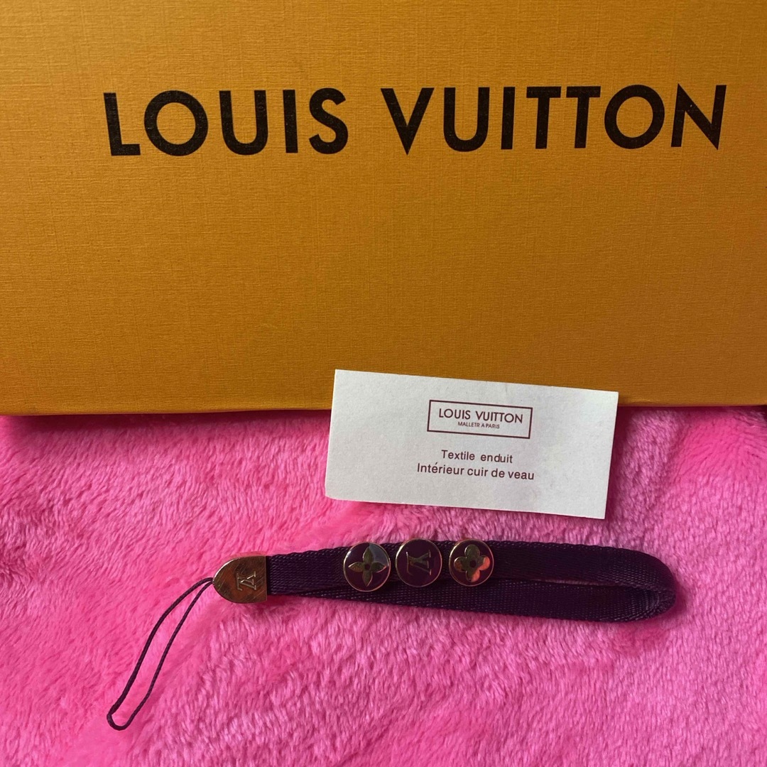 LOUIS VUITTON(ルイヴィトン)のLOUIS VUITTON ☆ ストラップ☆ スマホ/家電/カメラのスマホアクセサリー(ストラップ/イヤホンジャック)の商品写真