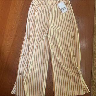 ザラ(ZARA)のZARA 新品(カジュアルパンツ)