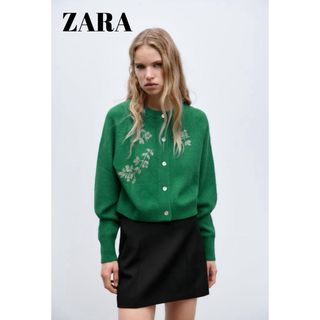 ザラ(ZARA)の未使用　ZARA　ビーズ付きニットカーディガン　Lサイズ　グリーン(カーディガン)